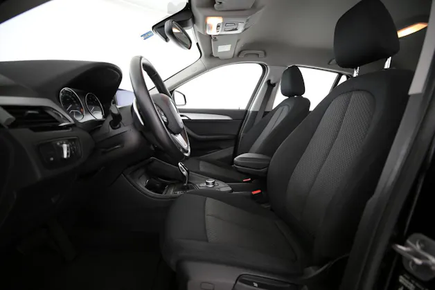 BMW X1 18d xDrive SAG