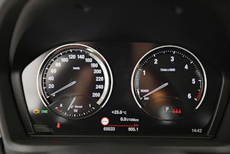 https://vehicle.imgix.net/4397474/c5a133a1-0d79-4601-9d76-edb0133c5b10.jpg