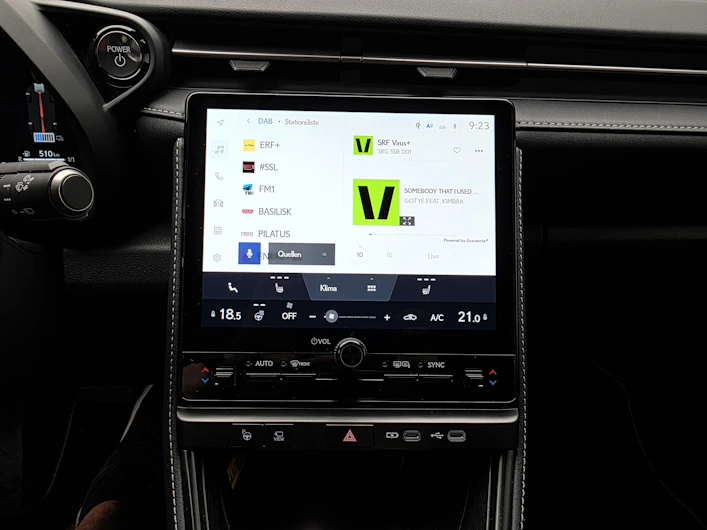 Fahrzeugbild LEXUS LBX