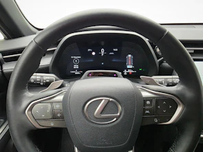 Fahrzeugbild LEXUS LBX 1.5 Hybrid Relax AWD