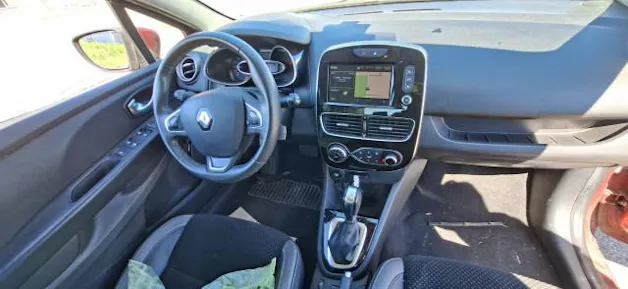 Renault Clio 1.2T Swiss Edition