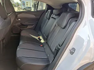 Peugeot 408 1.2 Hybrid Allure