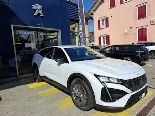 Peugeot 408 1.2 Hybrid Allure
