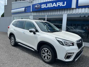 Subaru Forester Station 2.0i e-Boxer Swiss Plus
