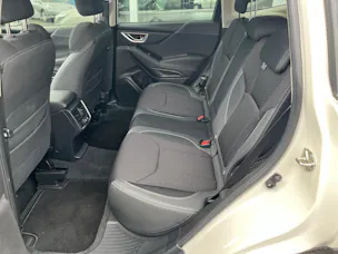 Subaru Forester Station 2.0i e-Boxer Swiss Plus