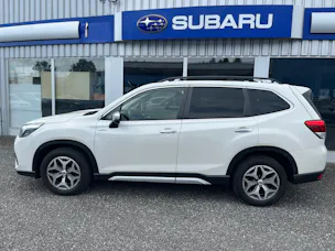 Subaru Forester Station 2.0i e-Boxer Swiss Plus
