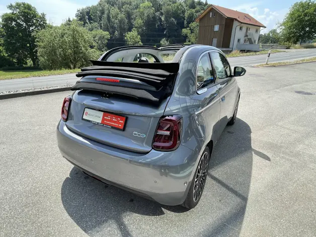 Fiat 500C BEV La Prima