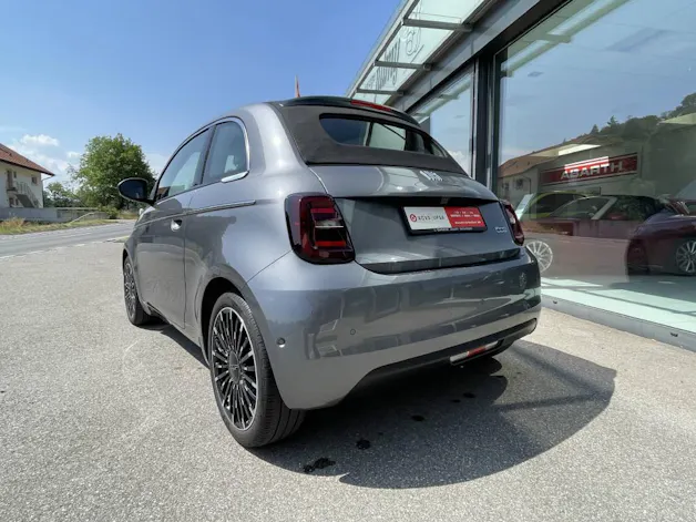 Fiat 500C BEV La Prima