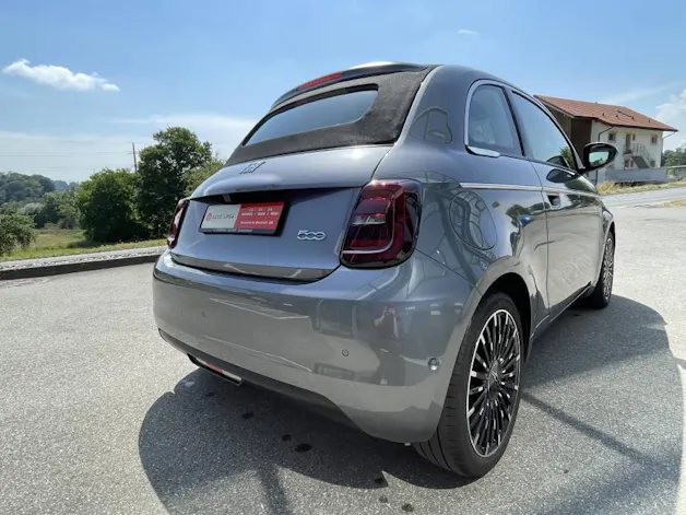 Fiat 500C BEV La Prima