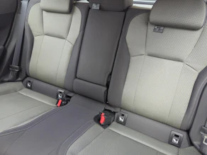 https://vehicle.imgix.net/4397641/48f53bb5-4a58-422d-946c-f2934c87d7e7.jpg