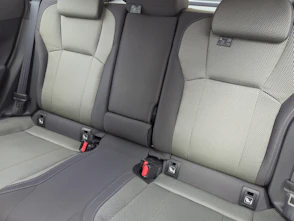 Fahrzeugbild SUBARU Crosstrek 2.0i e-Boxer Swiss Plus