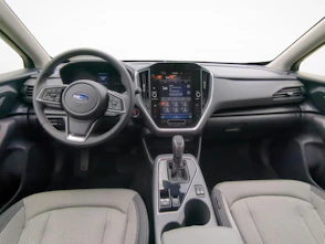 Fahrzeugbild SUBARU Crosstrek 2.0i e-Boxer Swiss Plus