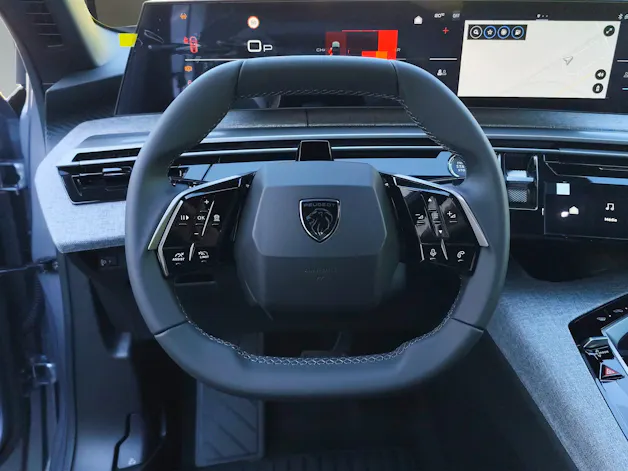 PEUGEOT 3008 1.2 Hybrid Business