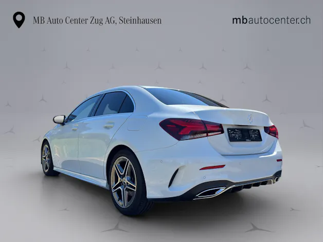 MERCEDES-BENZ A 200 AMG Line Limousine