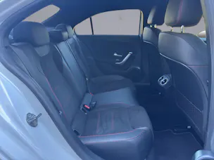 Mercedes-Benz A 200 AMG Line Limousine