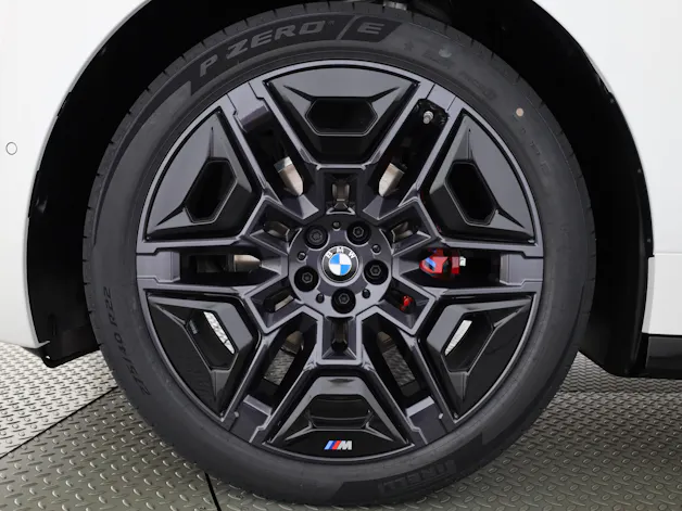 BMW iX xDrive60