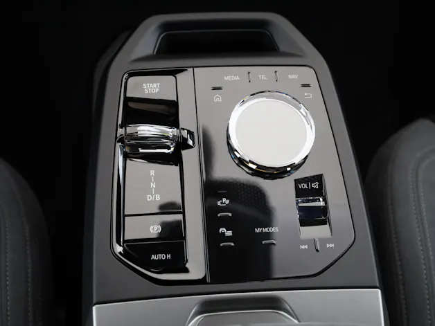 BMW iX xDrive60