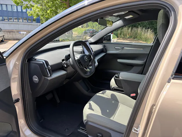 Volvo EX30 CC E60 Twin Performance AWD