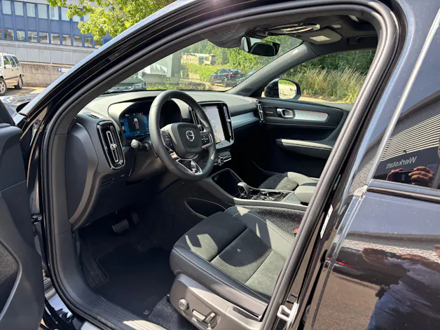 Volvo XC40 2.0 B4 MH Black Edition