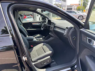 Volvo XC40 2.0 B4 MH Black Edition