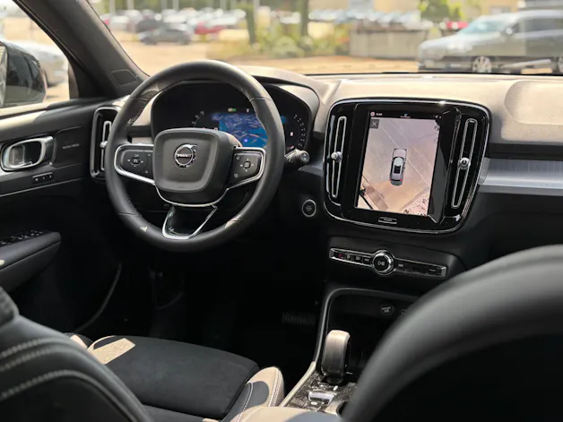 Volvo XC40 2.0 B4 MH Black Edition