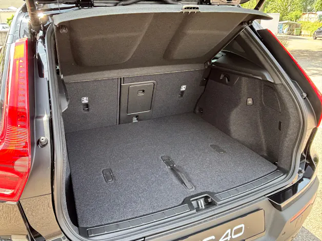 Volvo XC40 2.0 B4 MH Black Edition