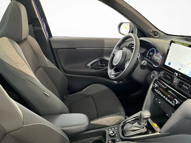 Toyota Yaris Cross 1.5 VVT-i HSD Premium AWD-i
