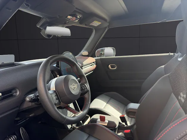 Mini Cabrio F67 2.0i John Cooper Works