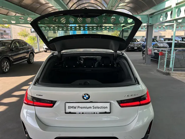 BMW 320d xDrive SAG Touring