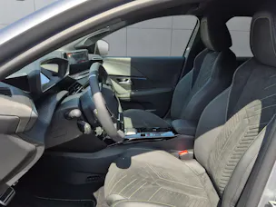 PEUGEOT 208 1.2 Hybrid 145 GT Exclusive