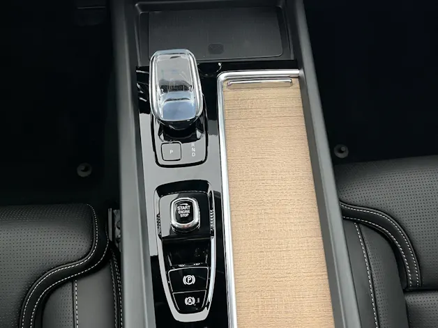 Volvo XC60 2.0 T8 TE Ultra Dark eAWD