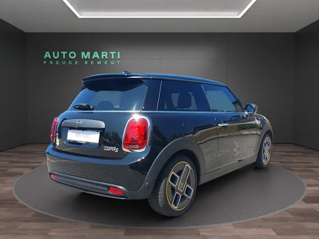Mini F56 Cooper SE
