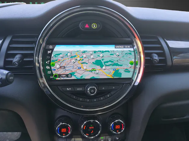 Mini F56 Cooper SE