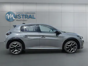 PEUGEOT 208 1.2 Hybrid 145 GT Exclusive