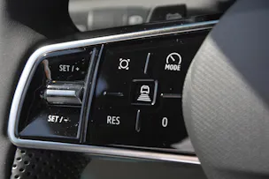 Renault R4 E-Tech Comfort Range iconic