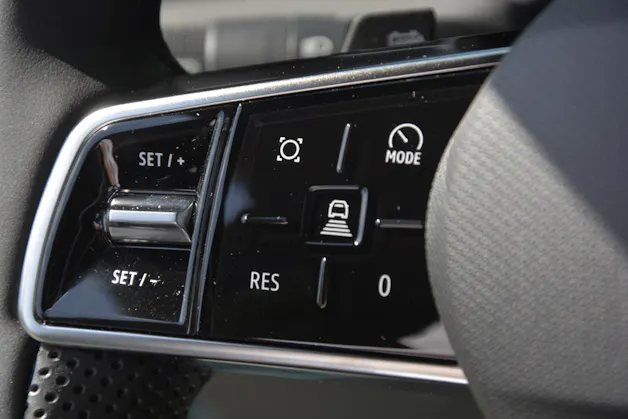 Renault R4 E-Tech Comfort Range iconic