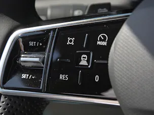 Renault R4 E-Tech Comfort Range iconic