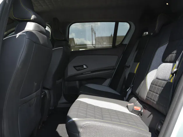 Renault R4 E-Tech Comfort Range iconic