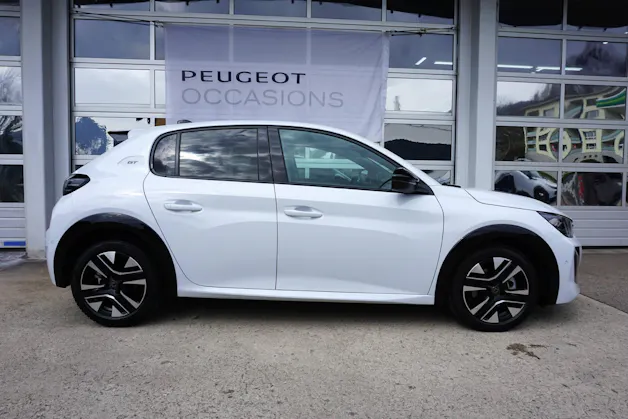 Peugeot 208 1.2 Hybrid 145 GT