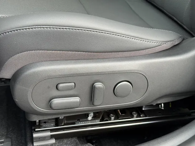 Hyundai Kona 1.6 GDi Hybrid Vertex Swiss Edition MY27