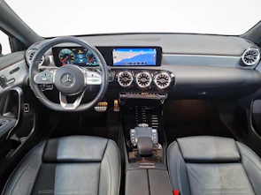 Fahrzeugbild MERCEDES-BENZ A 250 e AMG Line