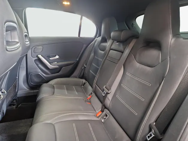 Mercedes-Benz A 250 e AMG Line