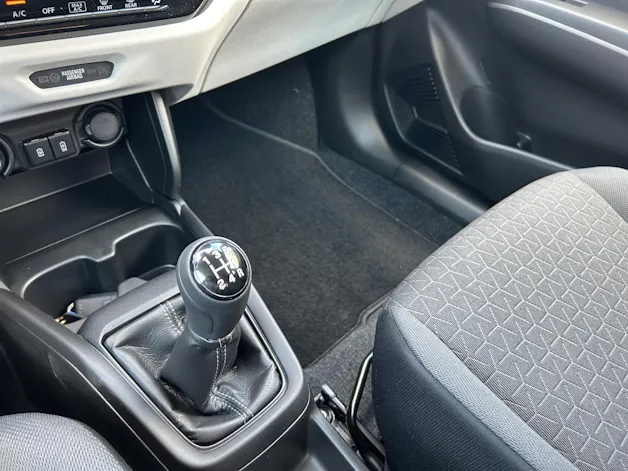 Suzuki Swift 1.2 Sakura Hybrid 4x4