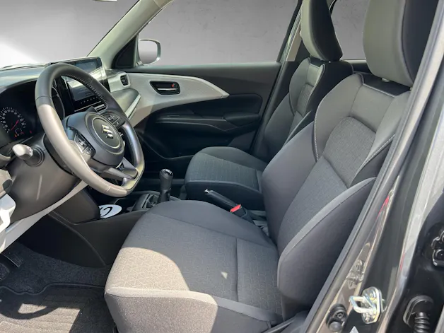 Suzuki Swift 1.2 Sakura Hybrid 4x4