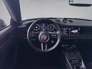 Porsche 911 Carrera 4 GTS
