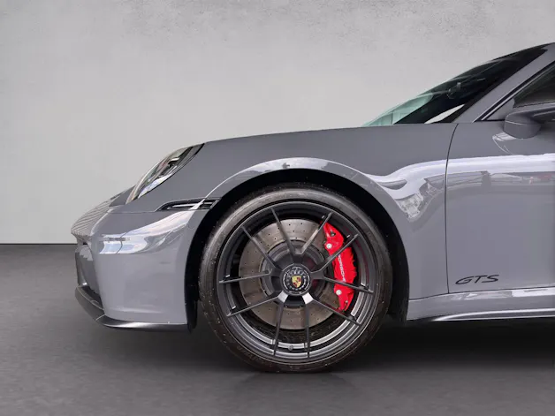 Porsche 911 Carrera 4 GTS