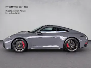 Porsche 911 Carrera 4 GTS