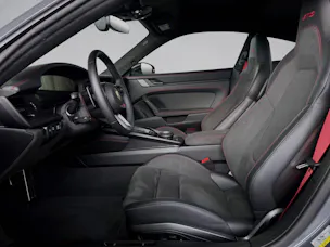 Porsche 911 Carrera 4 GTS