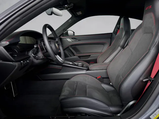 Porsche 911 Carrera 4 GTS