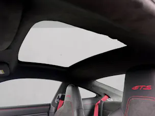 Porsche 911 Carrera 4 GTS